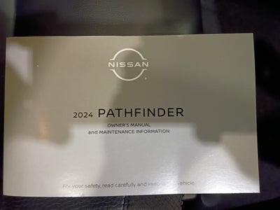 2024 Nissan Pathfinder SL