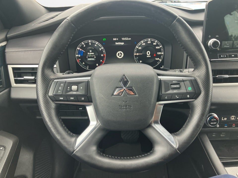 2023 Mitsubishi Outlander SEL