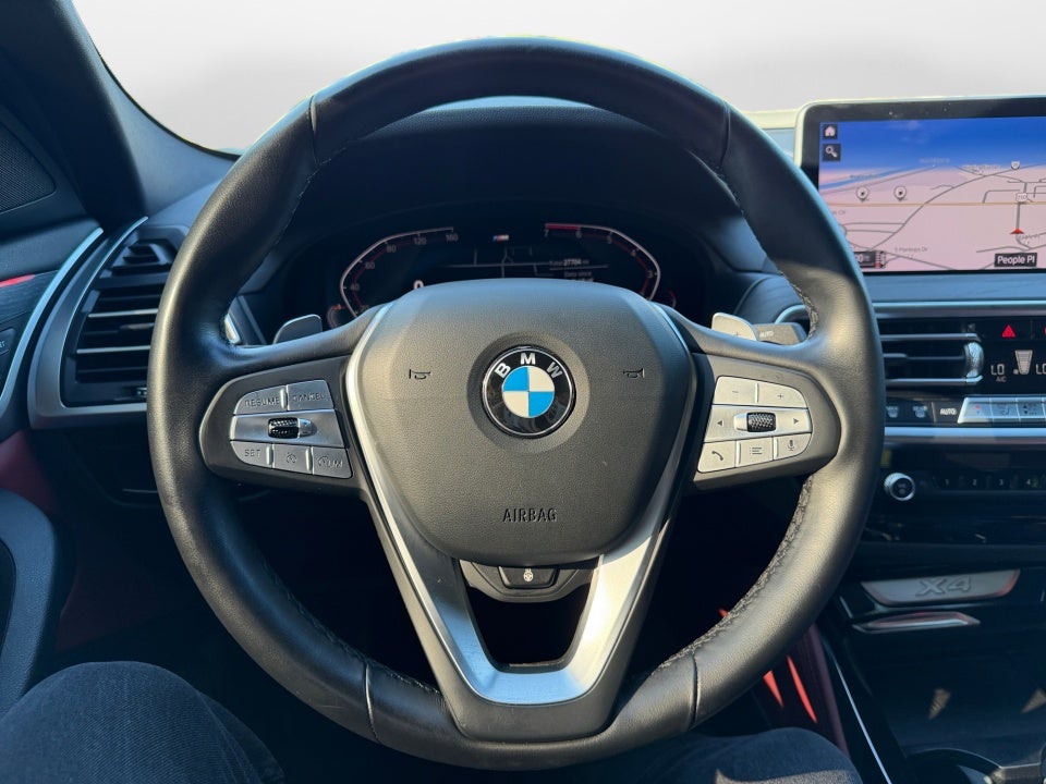 2025 BMW X4 xDrive30i