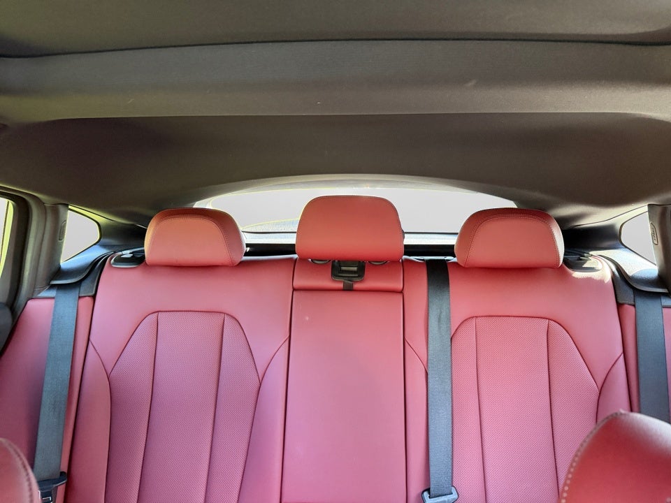 2025 BMW X4 xDrive30i