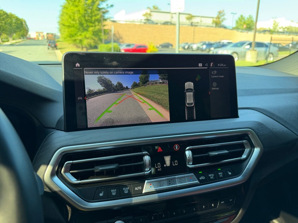 2025 BMW X4 xDrive30i