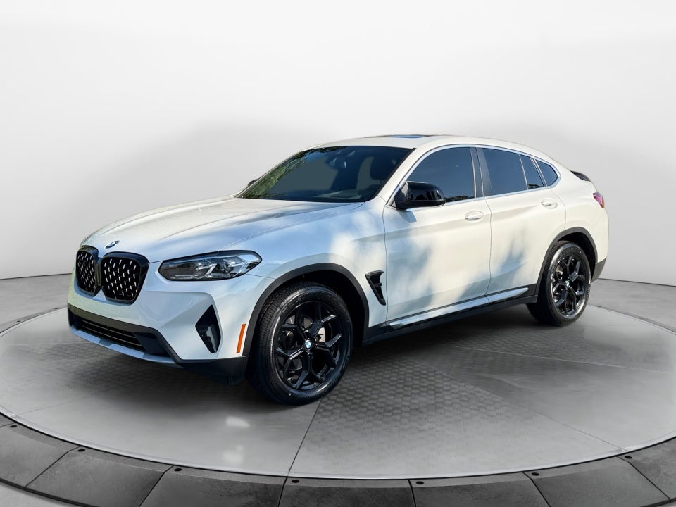 2025 BMW X4 xDrive30i