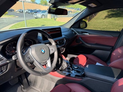 2025 BMW X4 xDrive30i