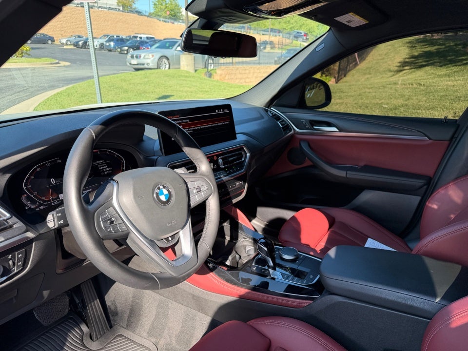 2025 BMW X4 xDrive30i