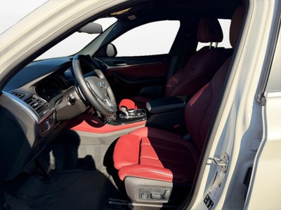 2025 BMW X4 xDrive30i