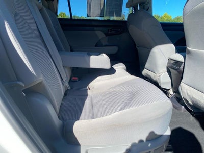 2022 Toyota Highlander Hybrid LE