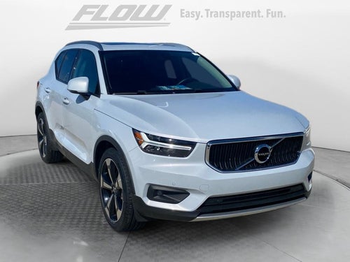 2021 Volvo XC40 Momentum