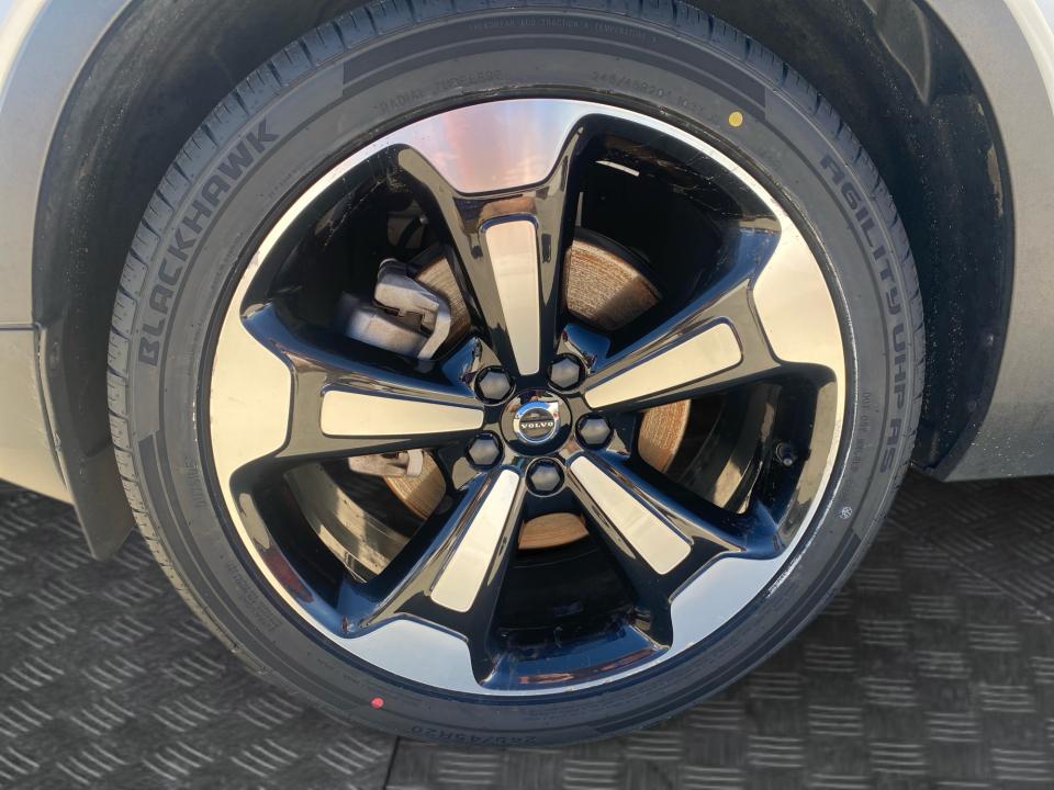 2021 Volvo XC40 Momentum