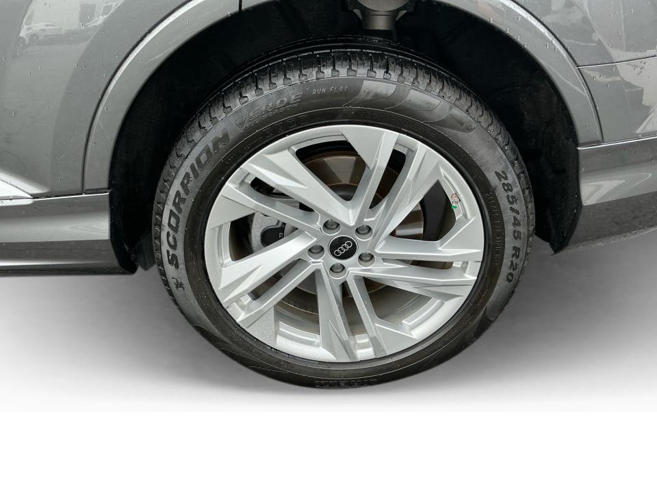2023 Audi Q7 Premium Plus