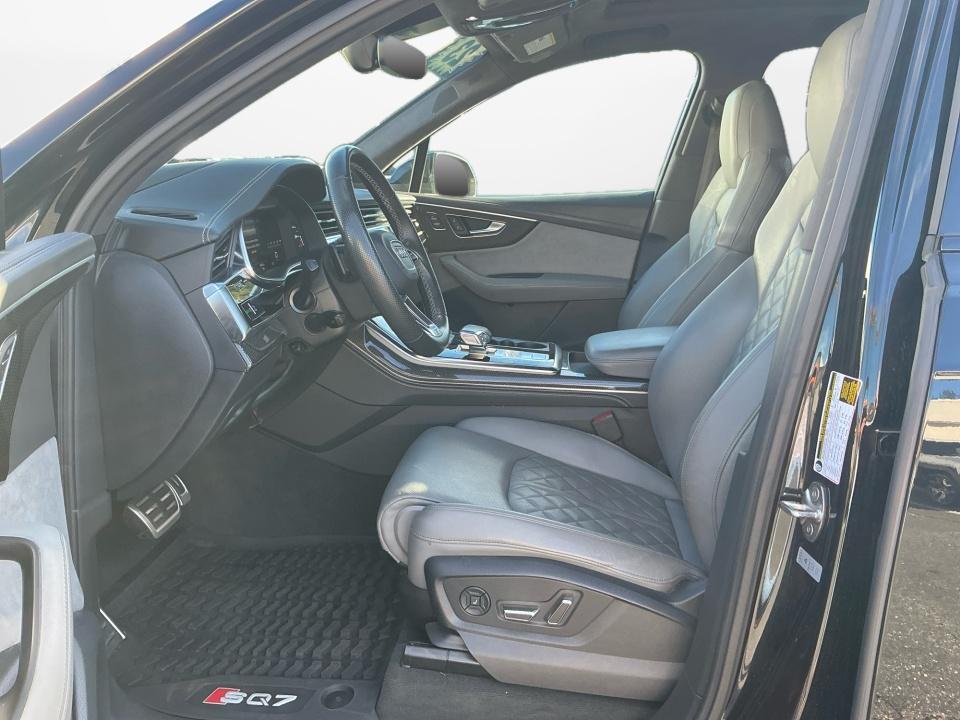 2023 Audi SQ7 Prestige