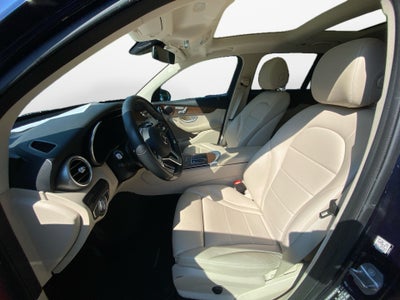 2021 Mercedes-Benz GLC 300 GLC 300