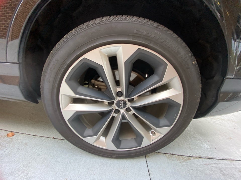 2024 Audi Q7 Premium Plus