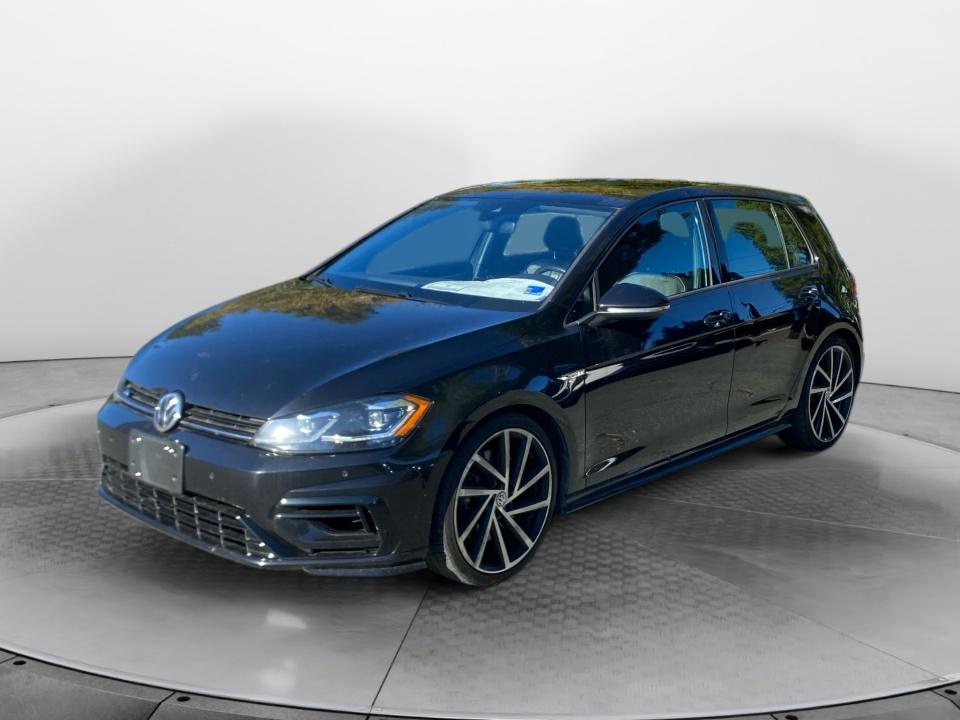 2018 Volkswagen Golf R 2.0T w/DCC & Navigation