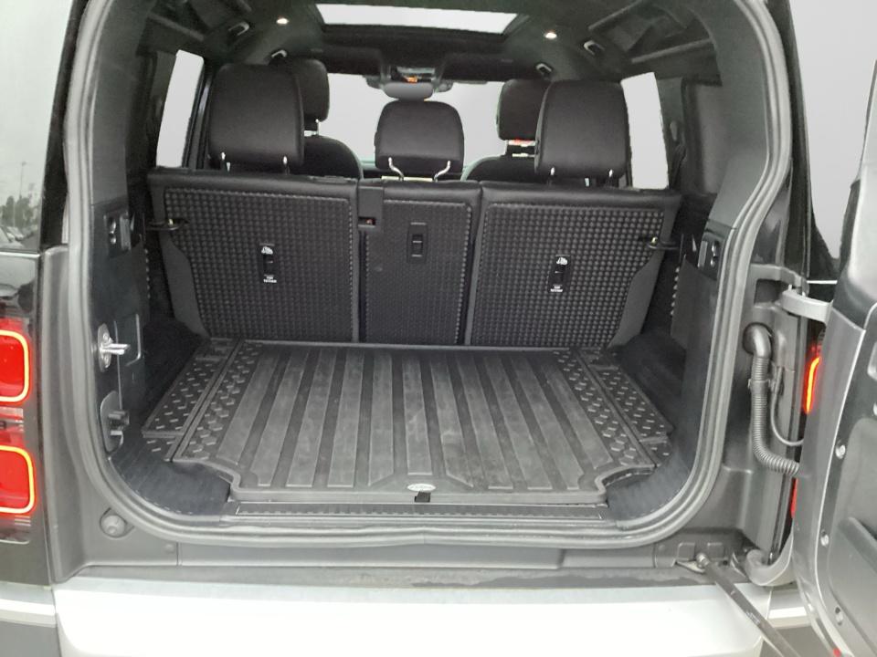 2023 Land Rover Defender S