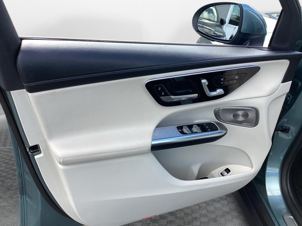 2025 Mercedes-Benz GLC 300 GLC 300