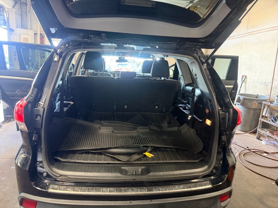 2017 Toyota Highlander LE