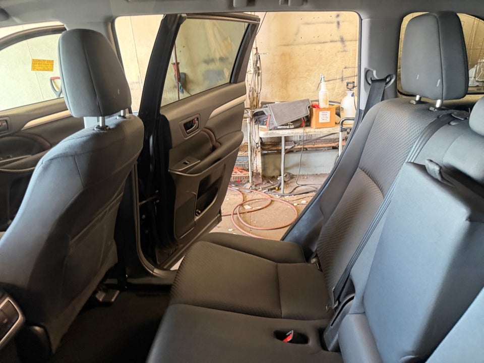 2017 Toyota Highlander LE