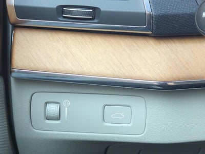 2021 Volvo XC90 Momentum