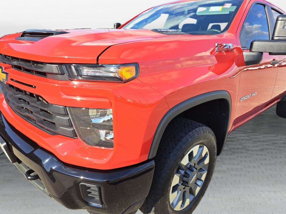 2024 Chevrolet Silverado 2500HD Custom
