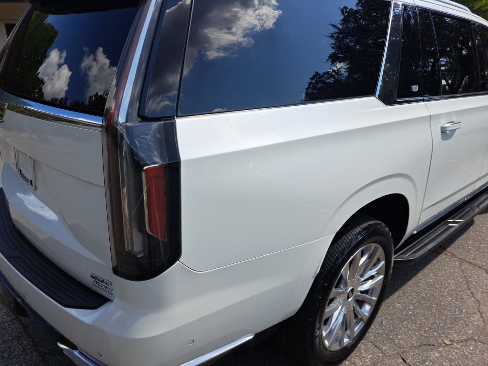 2022 Cadillac Escalade ESV Premium Luxury