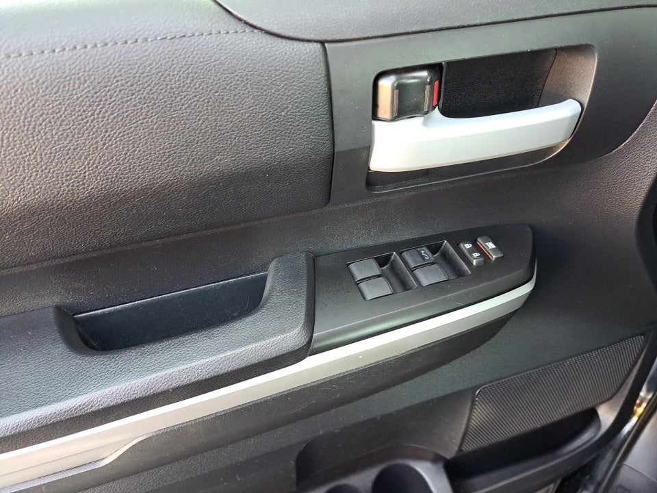 2016 Toyota Tundra SR5