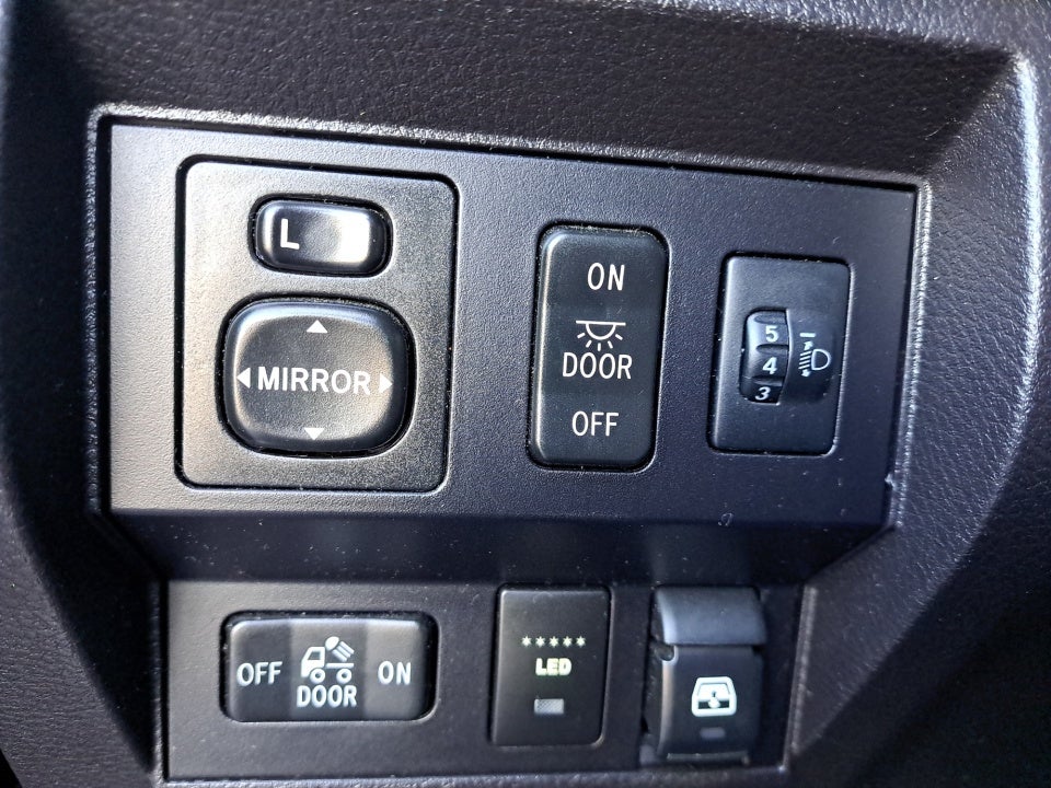 2016 Toyota Tundra SR5