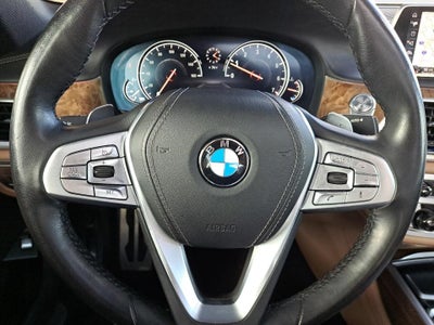 2016 BMW 750i 750i