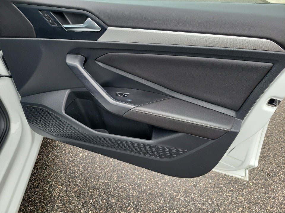 2023 Volkswagen Jetta SE