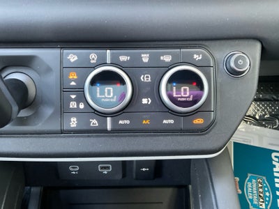 2024 Land Rover Defender X-Dynamic SE