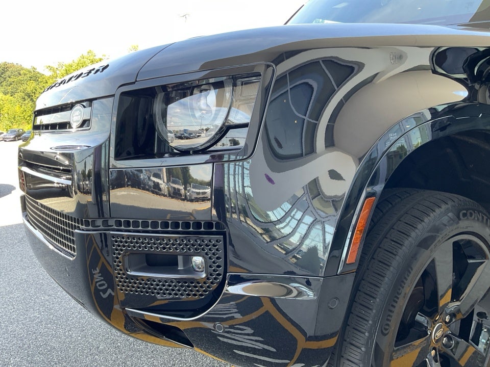 2024 Land Rover Defender X-Dynamic SE