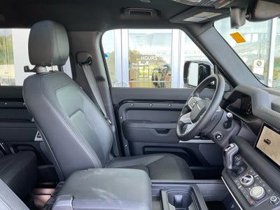 2024 Land Rover Defender X-Dynamic SE