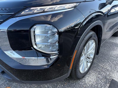 2022 Mitsubishi Outlander ES