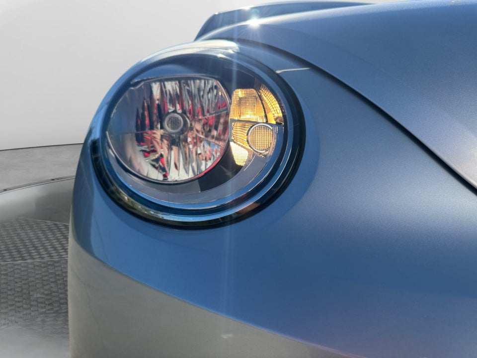 2013 Volkswagen Beetle Convertible 2.0T