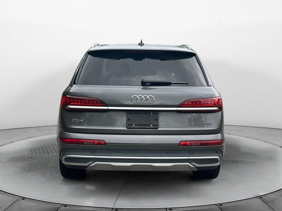 2022 Audi Q7 Premium Plus