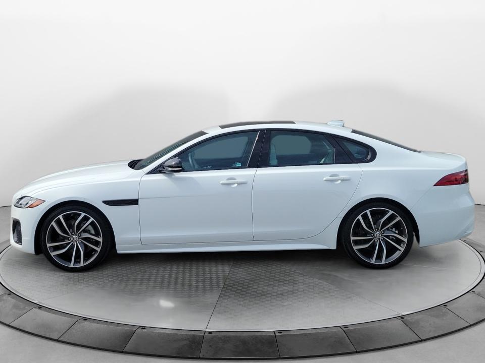 2024 Jaguar XF R-Dynamic SE