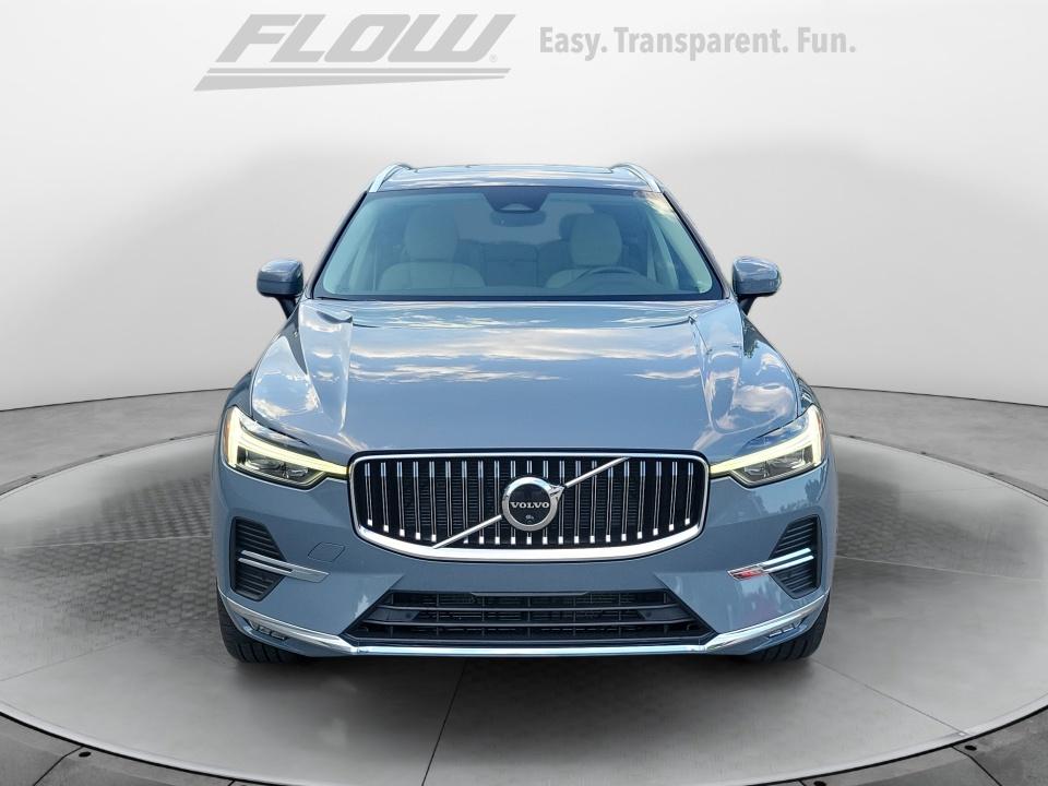2023 Volvo XC60 Plus Bright Theme