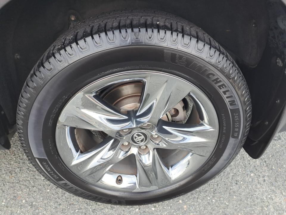 2019 Toyota Highlander Limited Platinum