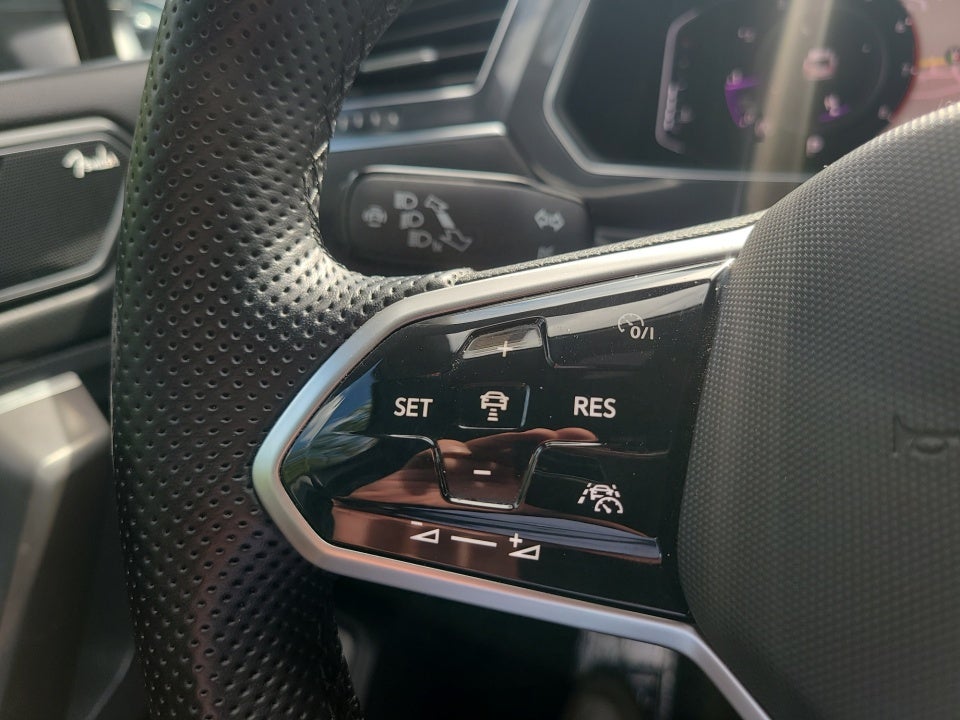 2022 Volkswagen Tiguan SEL R-Line