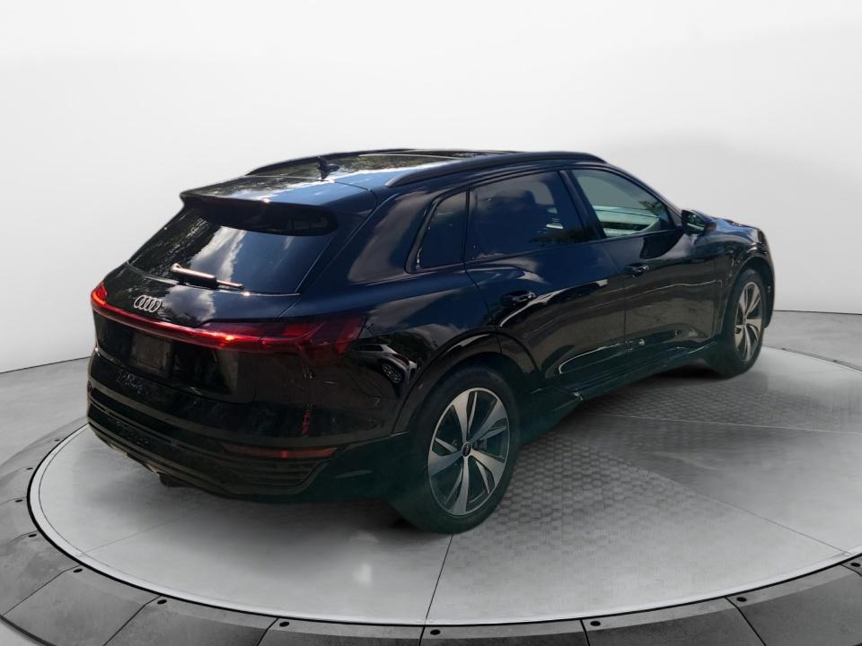2024 Audi Q8 e-tron Premium