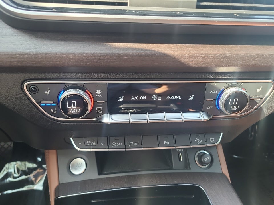 2023 Audi Q5 S line Premium Plus