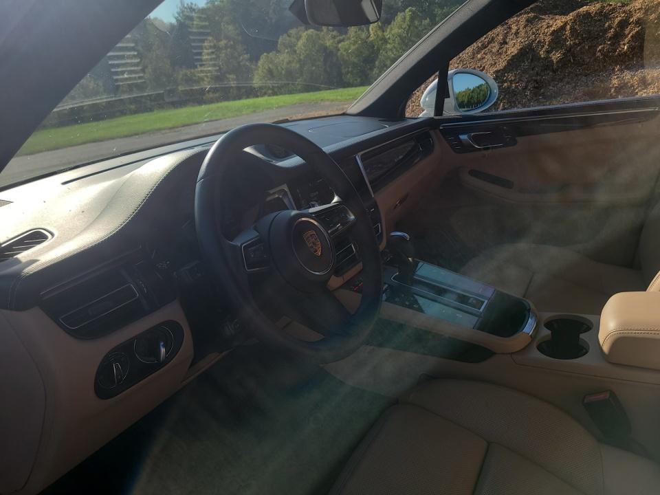 2022 Porsche Macan S